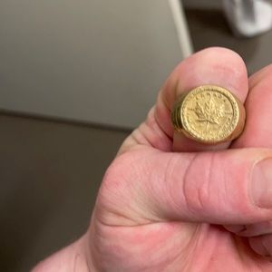 I’m selling my half oz fine gold 18k gold ring